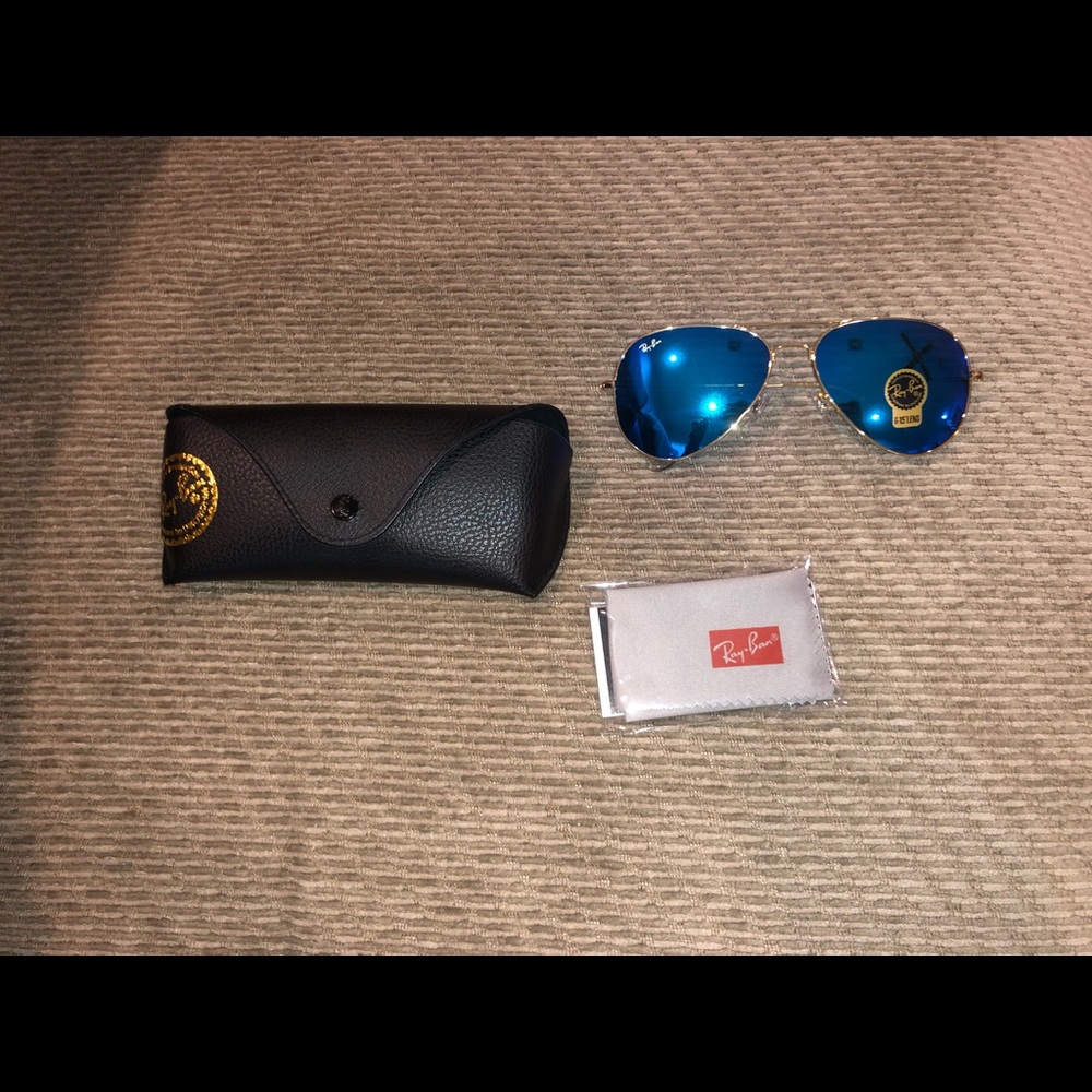 blue aviator raybans